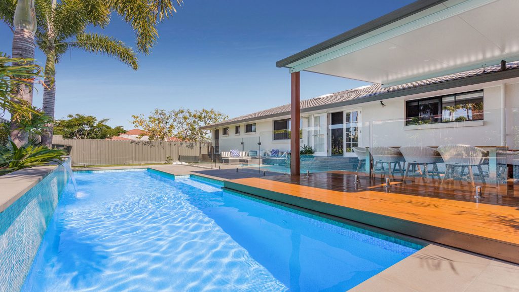 Inground swimming pool built by Bellevista Pools - Image 4