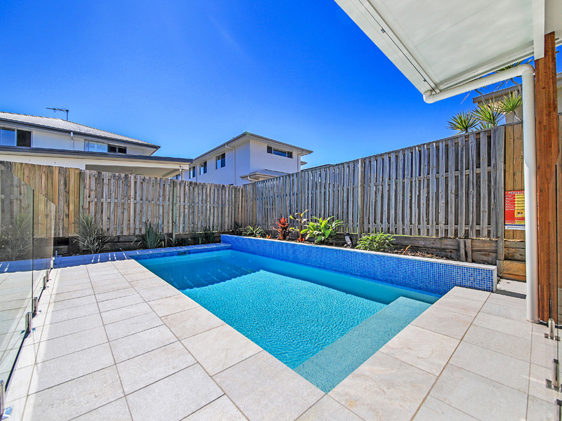 Inground swimming pool built by Bellevista Pools - Image 37