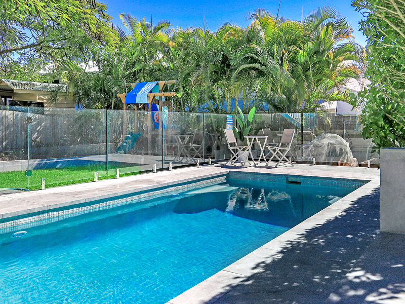 Inground swimming pool built by Bellevista Pools - Image 44